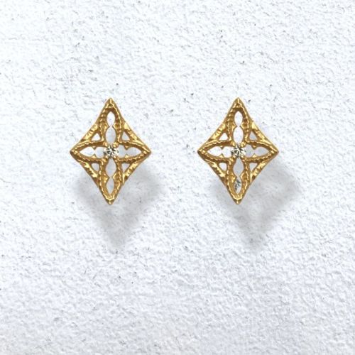 QUARTERFOIL STUD EARRING(ONE FOR PAIR) pierced earrings（ピアス