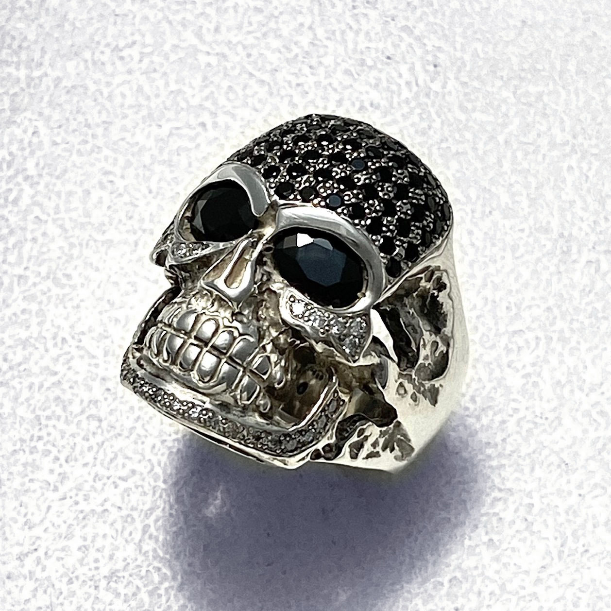 匿名配送】Ring:Stardust bumper skull black | www.carmenundmelanie.at